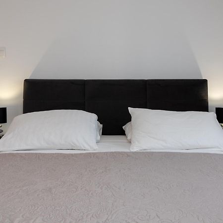 Apartmants Biocic Трогір Екстер'єр фото
