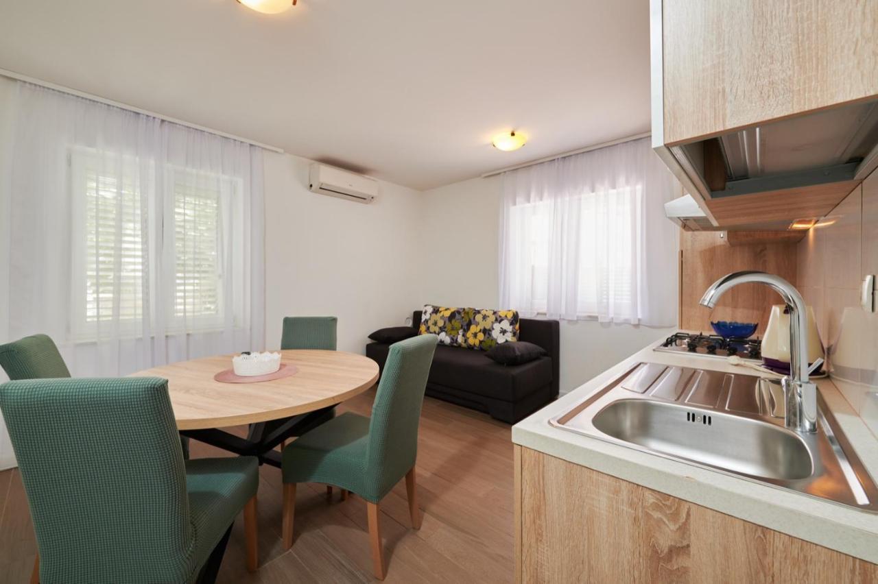 Apartmants Biocic Трогір Екстер'єр фото